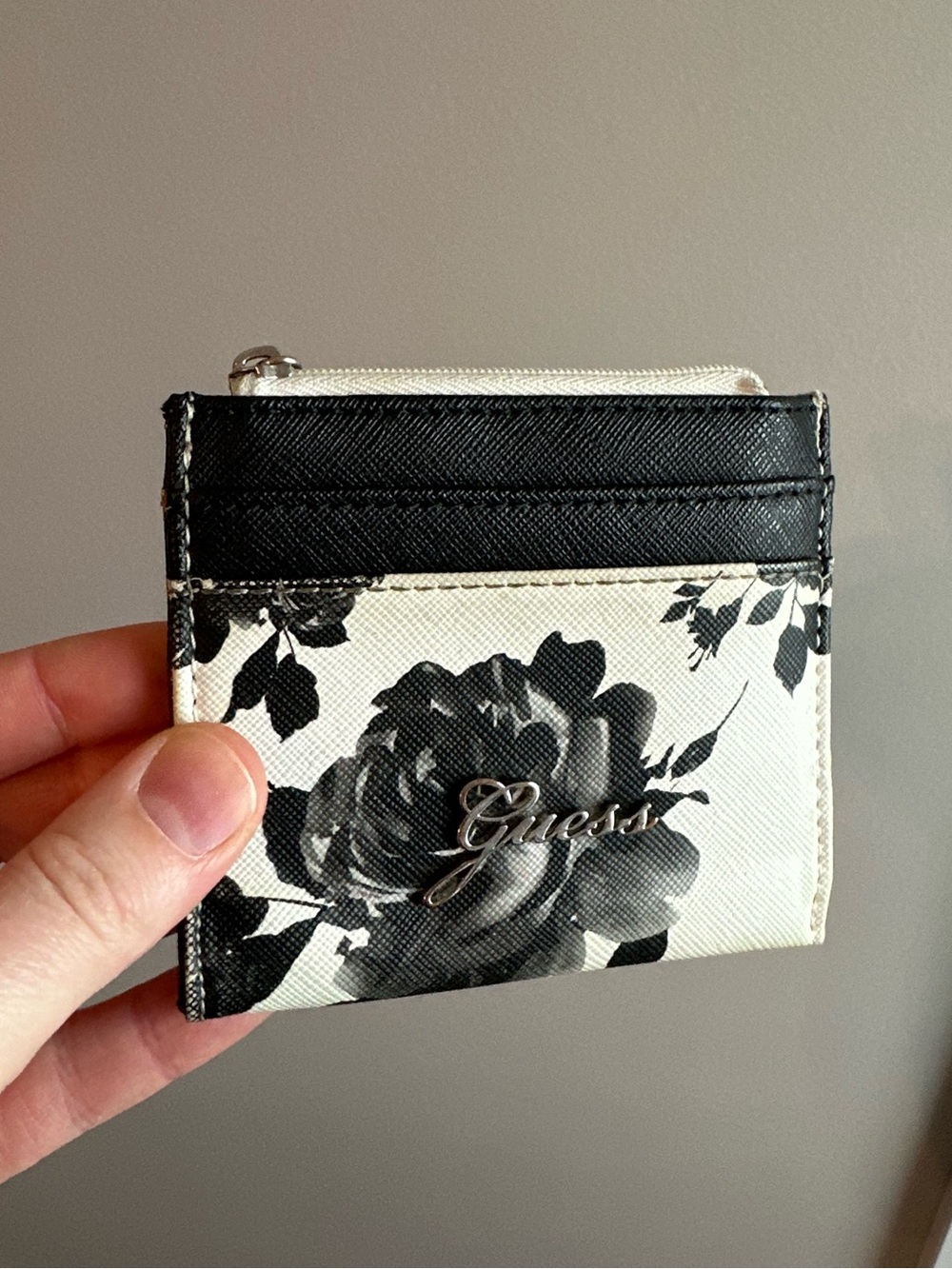 Guess Wallet